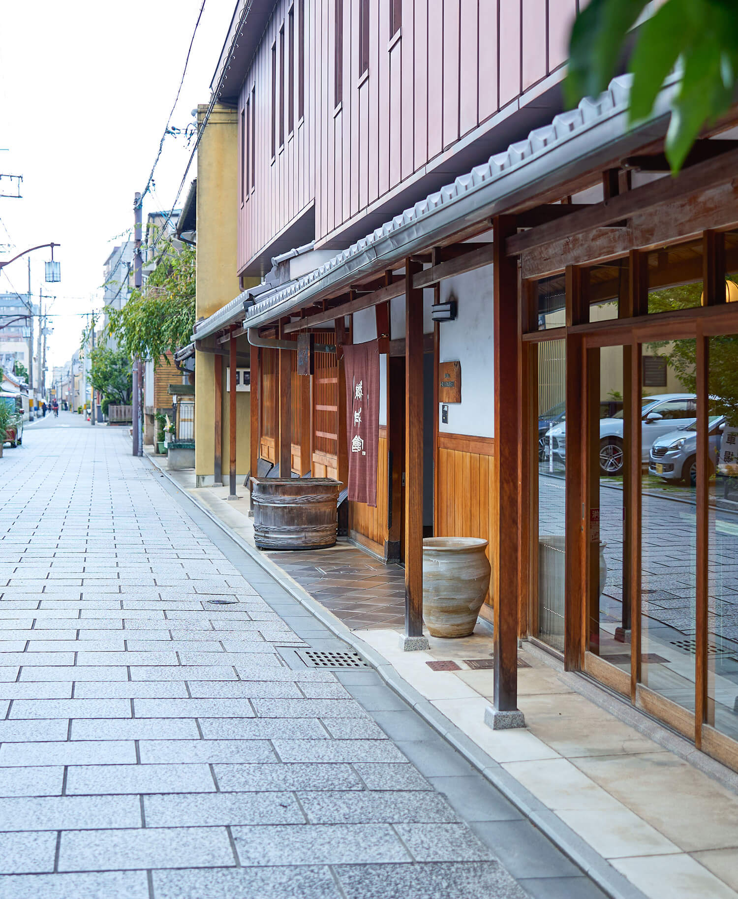 西陣織会館